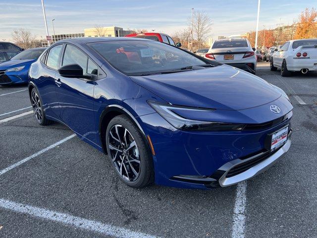 2026 Toyota PRIUS PLUG-IN HYBRID XSE — фото 3