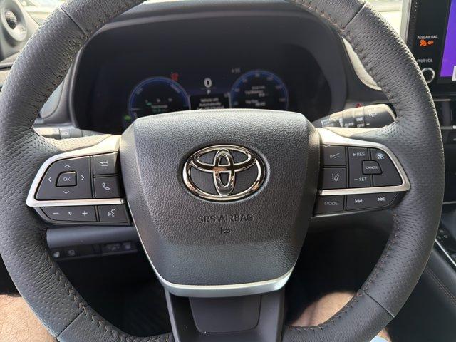 صورة 15 لـ 2026 Toyota SIENNA PLATINUM 7 PASSENGER