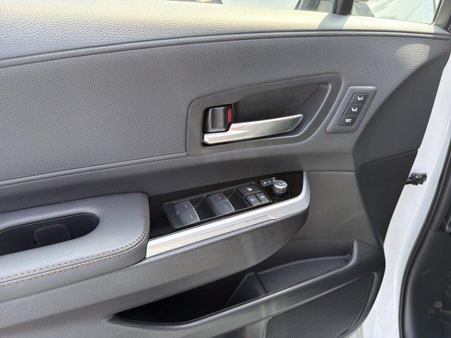 صورة 8 لـ 2026 Toyota SIENNA PLATINUM 7 PASSENGER