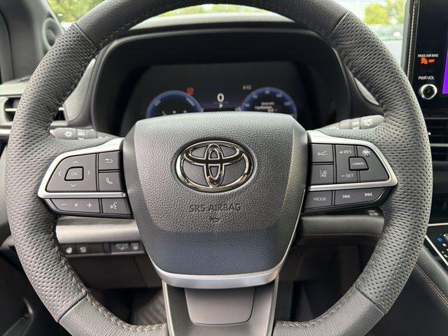 صورة 16 لـ 2026 Toyota SIENNA PLATINUM 7 PASSENGER