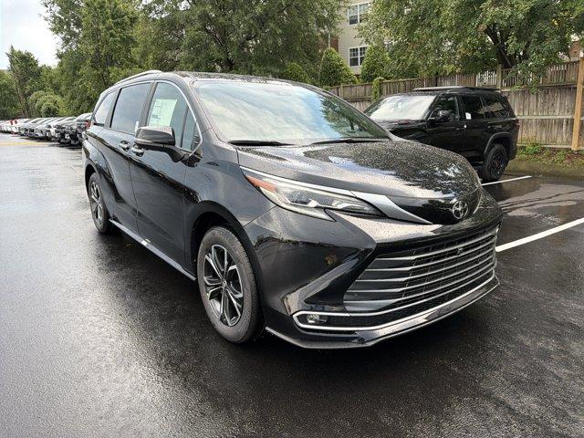 صورة 3 لـ 2026 Toyota SIENNA PLATINUM 7 PASSENGER