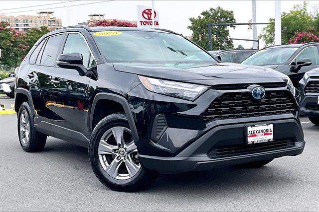2023 Toyota RAV4 HYBRID LE — фото 2