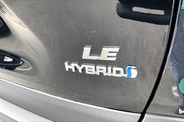 2023 Toyota RAV4 HYBRID LE — фото 8