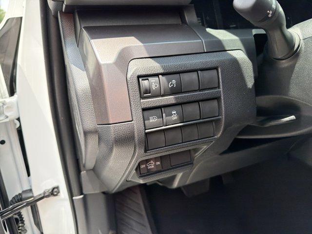 2026 Toyota TACOMA SR5 thumbnail 17