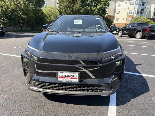 2026 Toyota C-HR SE photo 2