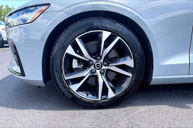 صورة 8 لـ 2025 Volvo S60 B5 PLUS