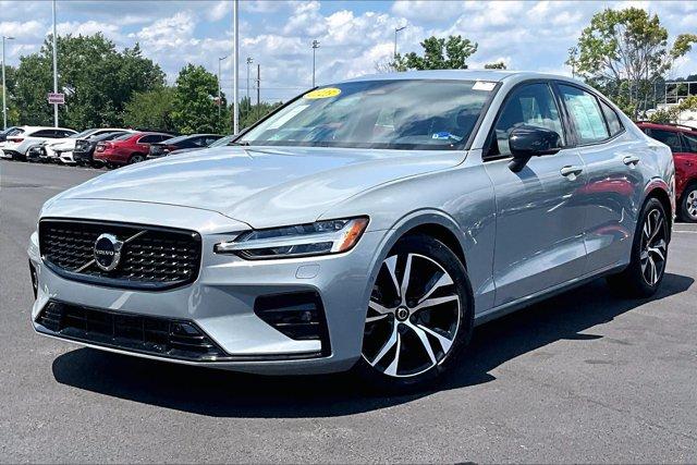 صورة 1 لـ 2025 Volvo S60 B5 PLUS