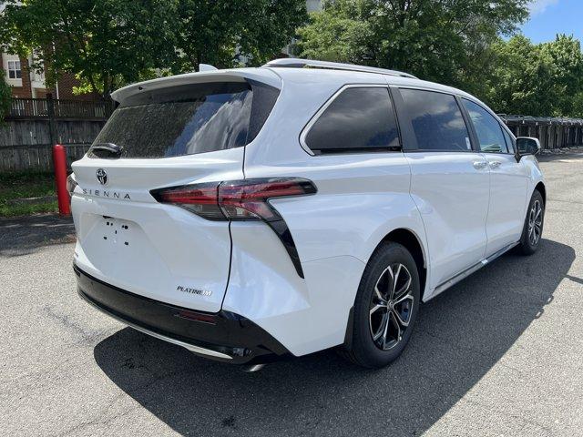 TOYOTA SIENNA - 4