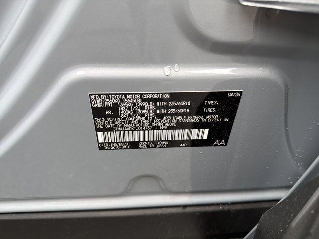 2026 Toyota C-HR SE photo 10