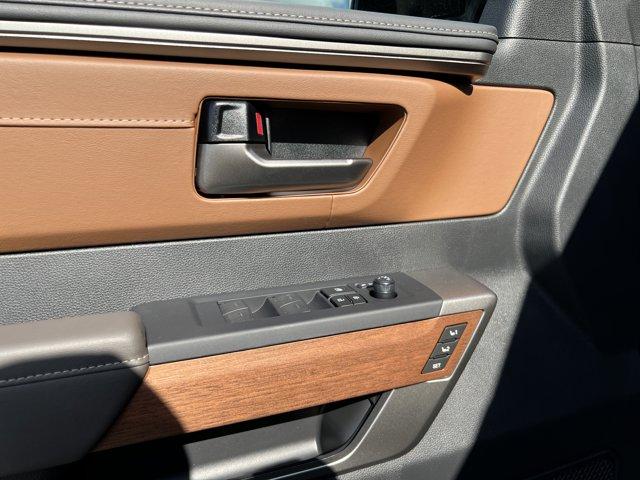 TOYOTA TUNDRA - 10