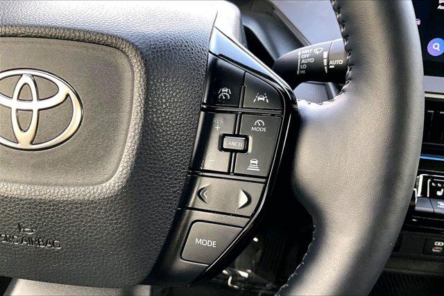 2025 Toyota PRIUS NIGHTSHADE — фото 18