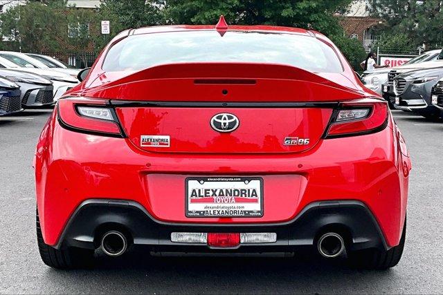 صورة 4 لـ 2025 Toyota GR86 PREMIUM