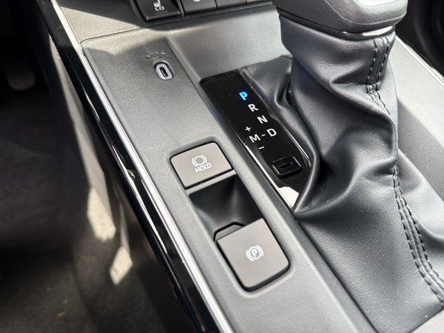 صورة مصغرة 21 لـ 2026 Toyota COROLLA CROSS XLE