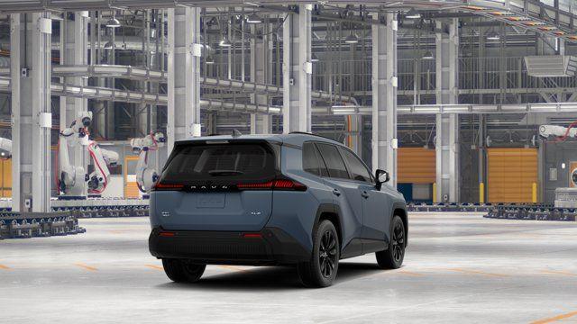 2026 Toyota RAV4 XLE PREMIUM — фото 9