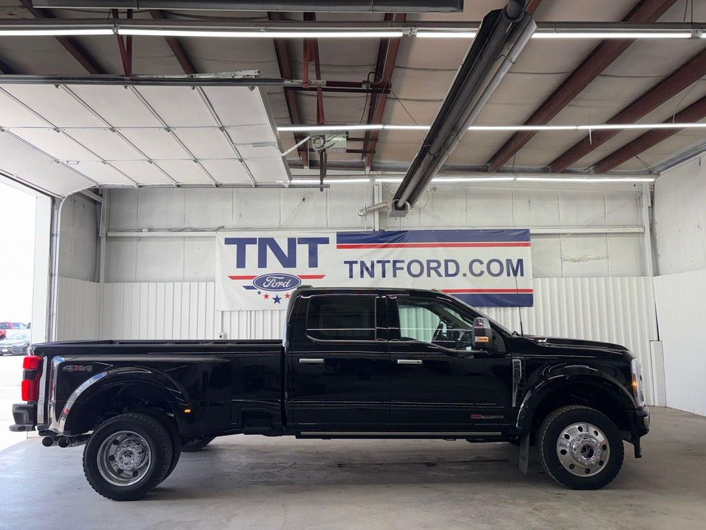 New 2026 Ford F-450 Platinum