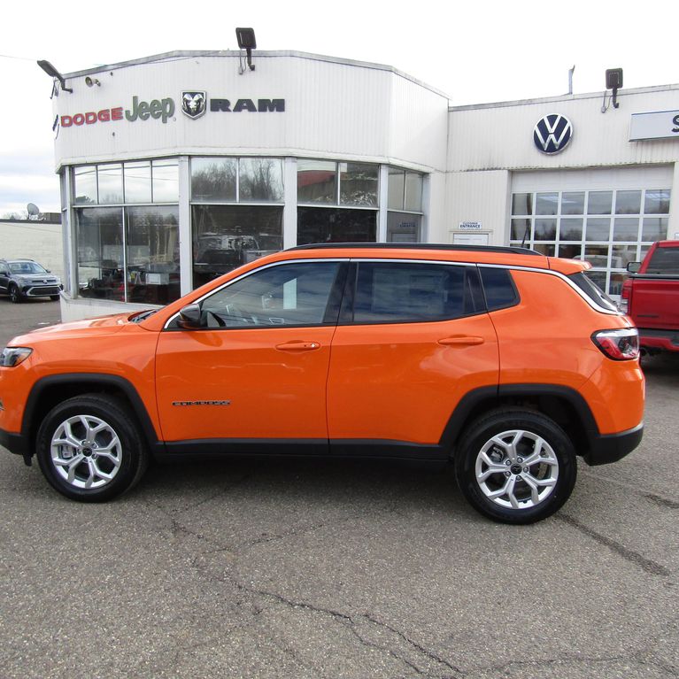 New 2026 Jeep Compass Latitude