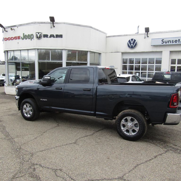 New 2026 RAM 2500 Big Horn Crew Cab 4x4 6'4' Box