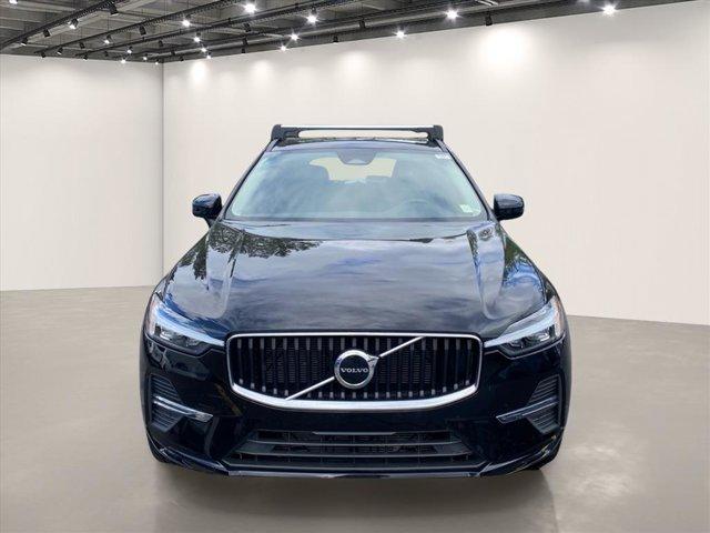 2022 Volvo XC60 B5 MOMENTUM 照片 2