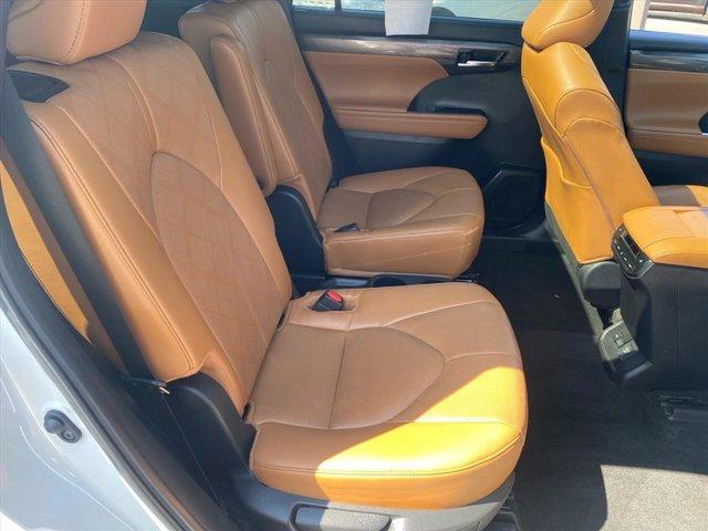 2024 Toyota HIGHLANDER HYBRID PLATINUM — миниатюра 25