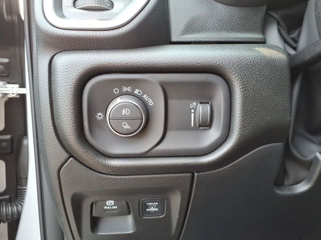 صورة 8 لـ 2026 RAM 1500 EXPRESS