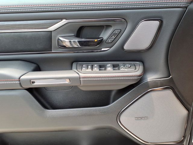 صورة 9 لـ 2026 RAM 1500 LARAMIE