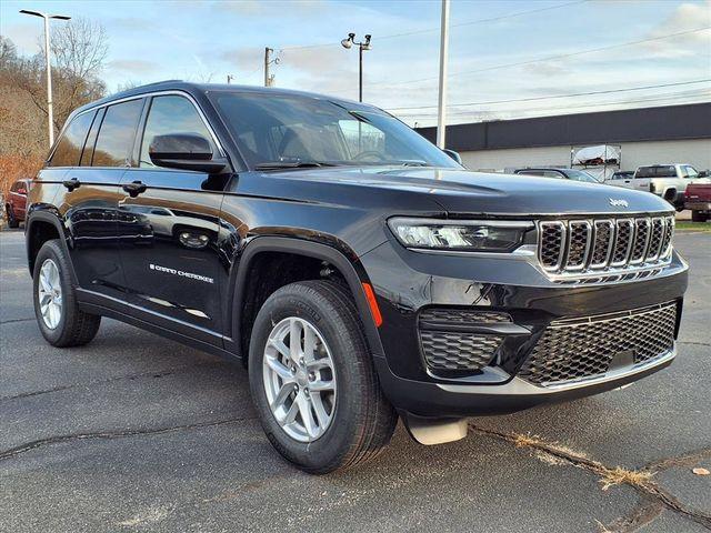 New 2025 Jeep Grand Cherokee Laredo