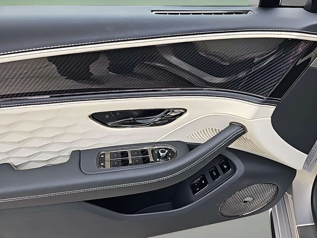 2025 Bentley FLYING SPUR SPEED thumbnail 17