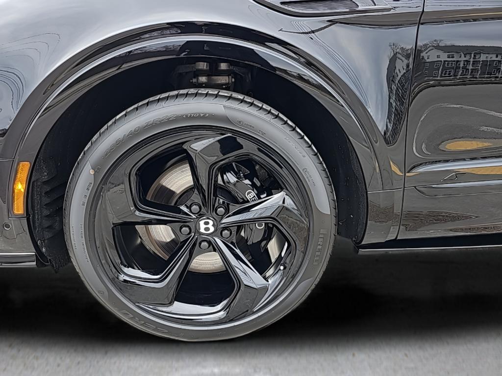 صورة 16 لـ 2025 Bentley BENTAYGA S BLACK EDITION