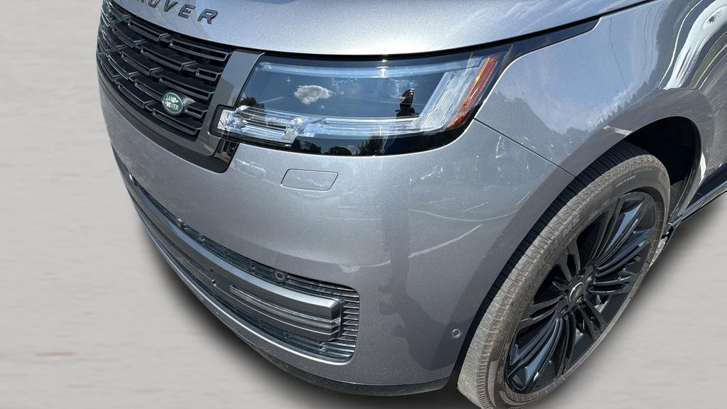 صورة 9 لـ 2025 LAND Rover RANGE ROVER P530 SE 7 SEAT