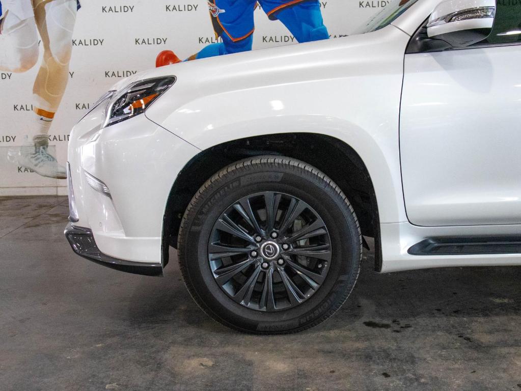 2023 Lexus GX 460 BASE — миниатюра 17