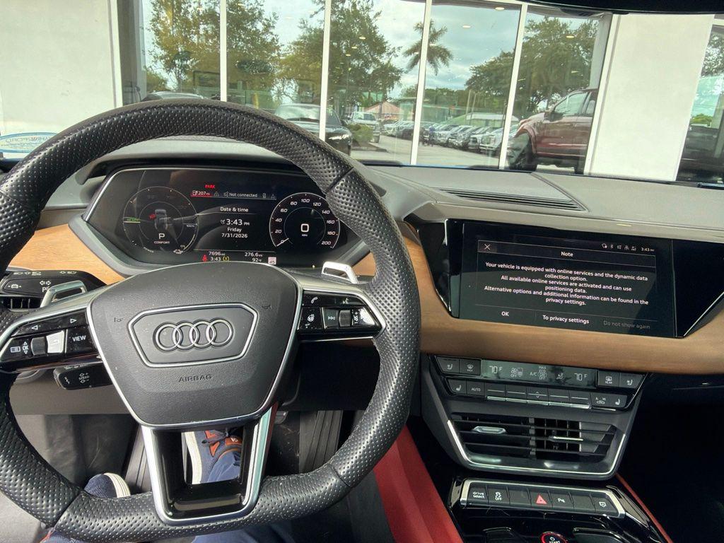 صورة 3 لـ 2023 AUDI E-TRON GT PREMIUM PLUS QUATTRO