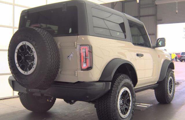 FORD BRONCO - 3