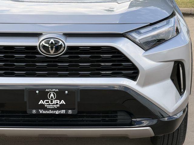 2025 Toyota RAV4 HYBRID SE 照片 8