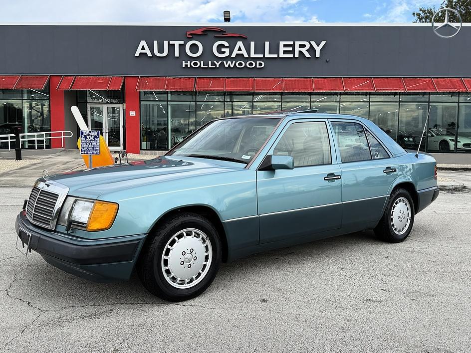 1991 Mercedes-Benz S-Class