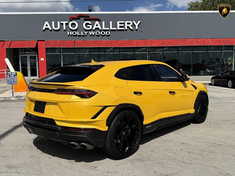 صورة 9 لـ 2024 Lamborghini URUS PERFORMANTE