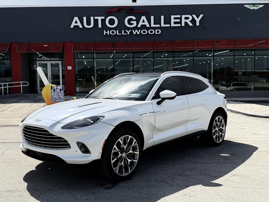 2021 Aston Martin DBX 照片 31