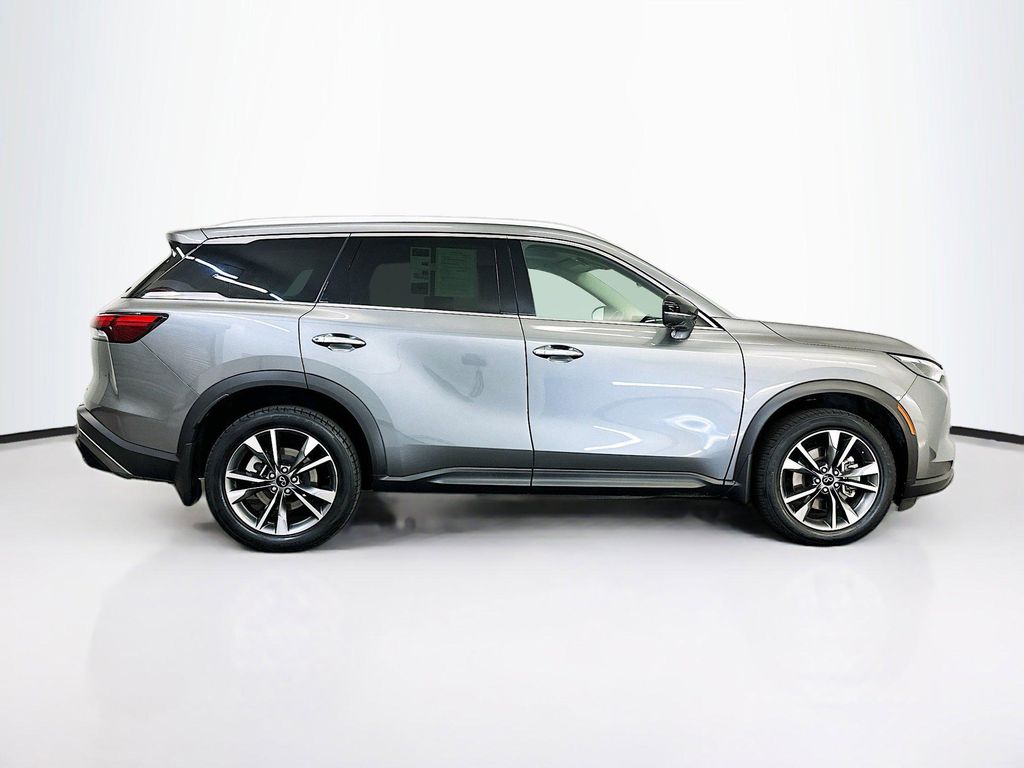 صورة 8 لـ 2023 INFINITI QX60 LUXE