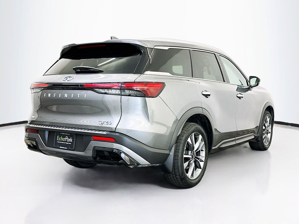 صورة 7 لـ 2023 INFINITI QX60 LUXE