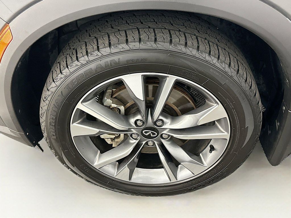 صورة 9 لـ 2023 INFINITI QX60 LUXE