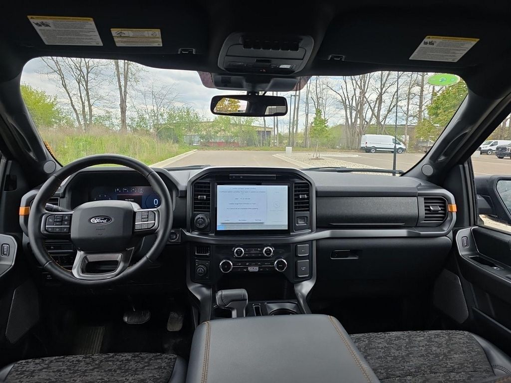 FORD F-150 TREMOR - 10