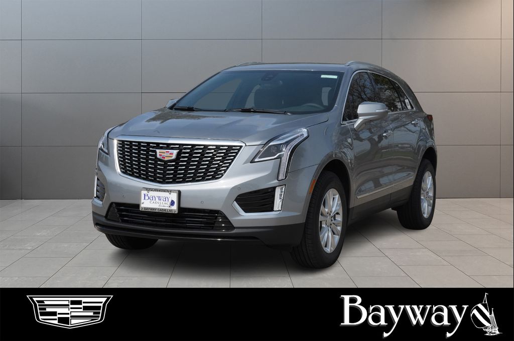 New 2026 Cadillac XT5 Luxury