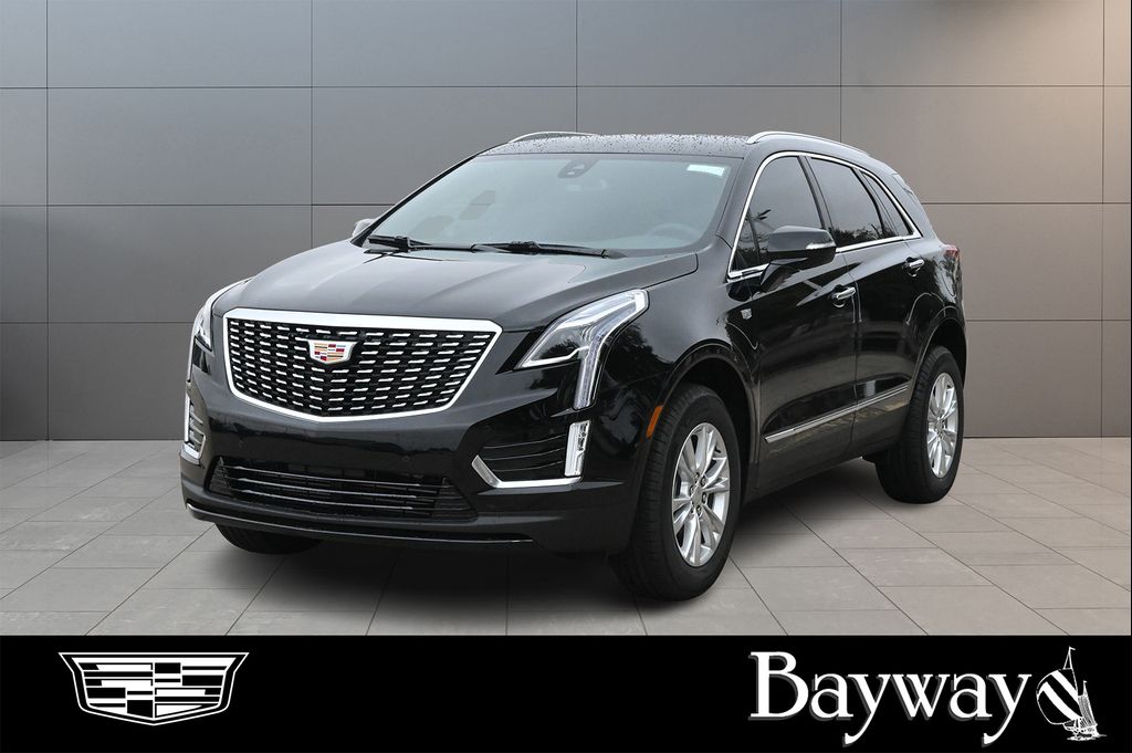 New 2026 Cadillac XT5 Luxury