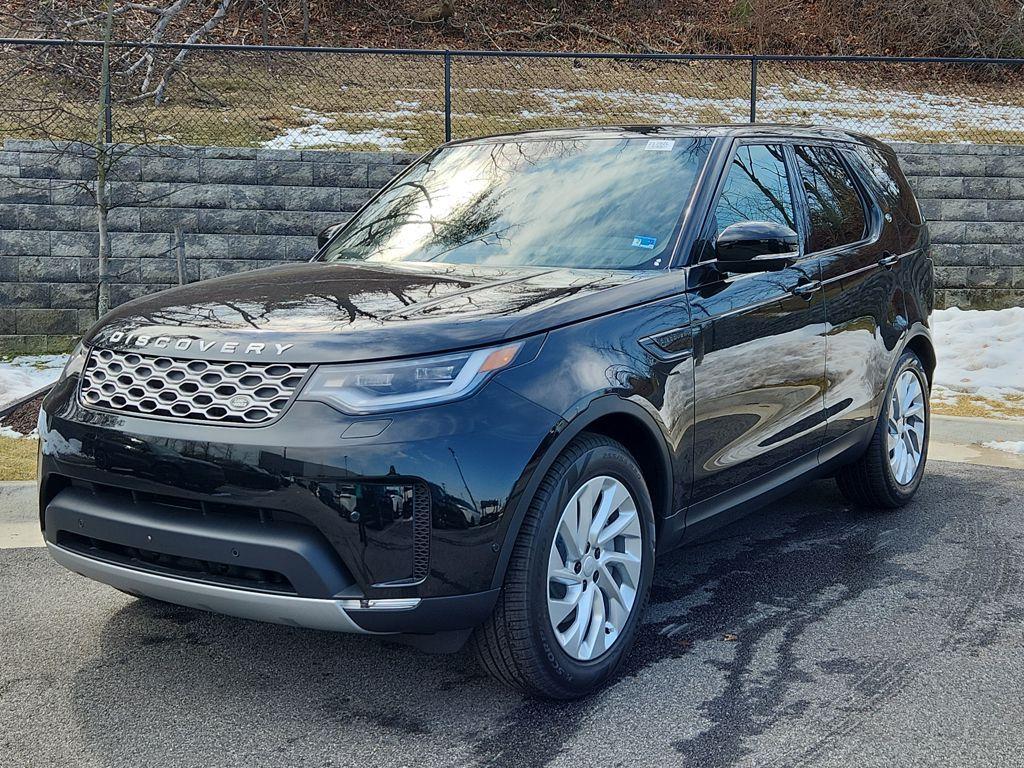 New 2026 Land Rover Discovery S