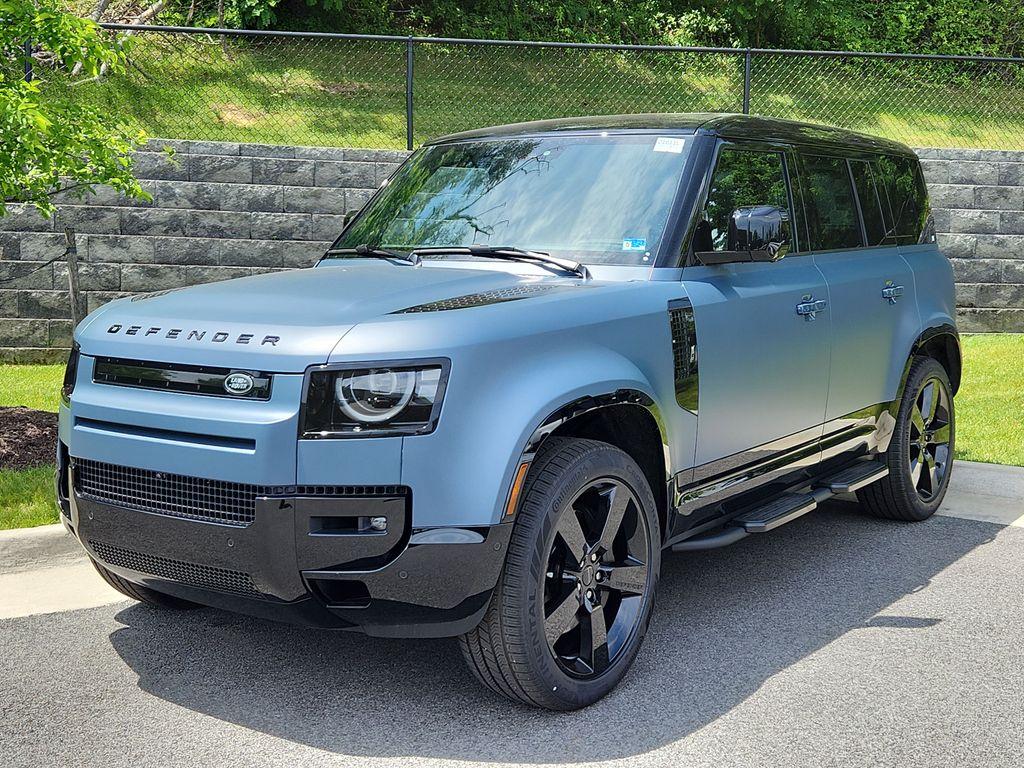 New 2026 Land Rover Defender P500 X-Dynamic SE
