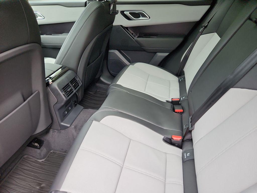 صورة 5 لـ 2026 LAND Rover RANGE ROVER VELAR P250