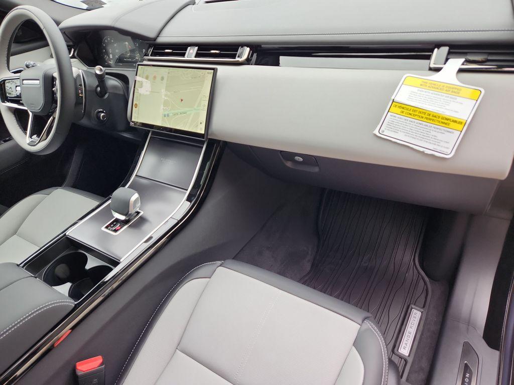 صورة 27 لـ 2026 LAND Rover RANGE ROVER VELAR P250
