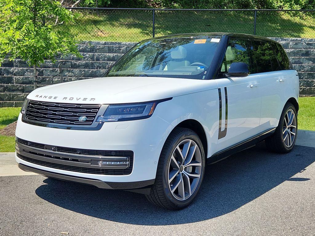 New 2026 Land Rover Range Rover P550e SE