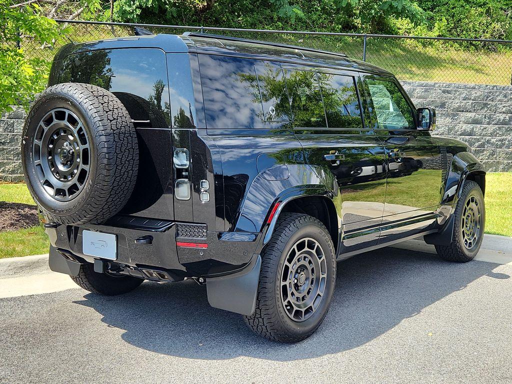 2026 LAND Rover DEFENDER OCTA 照片 2