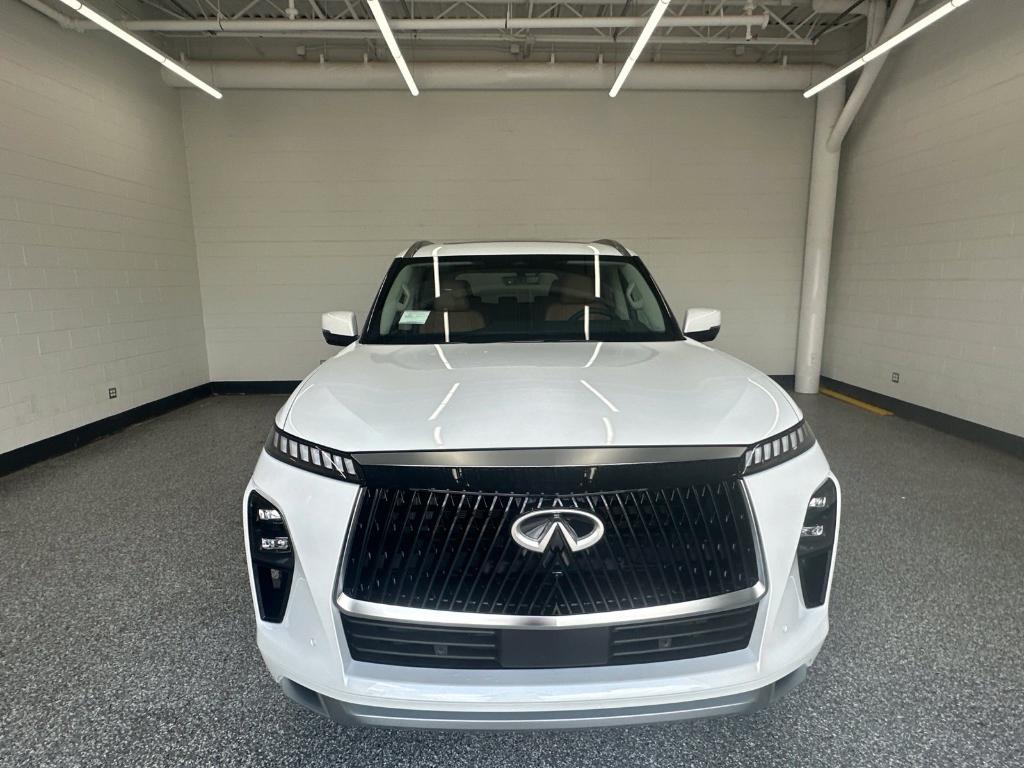 2027 Infiniti QX80 LUXE — миниатюра 5