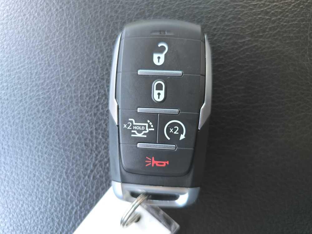 2025 RAM 1500 BIG HORN thumbnail 20